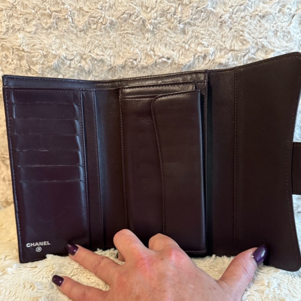 CHANEL Plum Purple Diamond Stitch Burgundy Flap Wallet - Vintage FULL INCLUSION - Picture 6 of 13